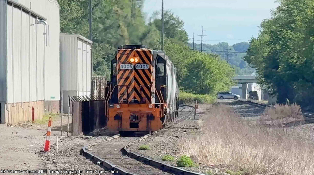 AB 4005 brings freight from Akron.